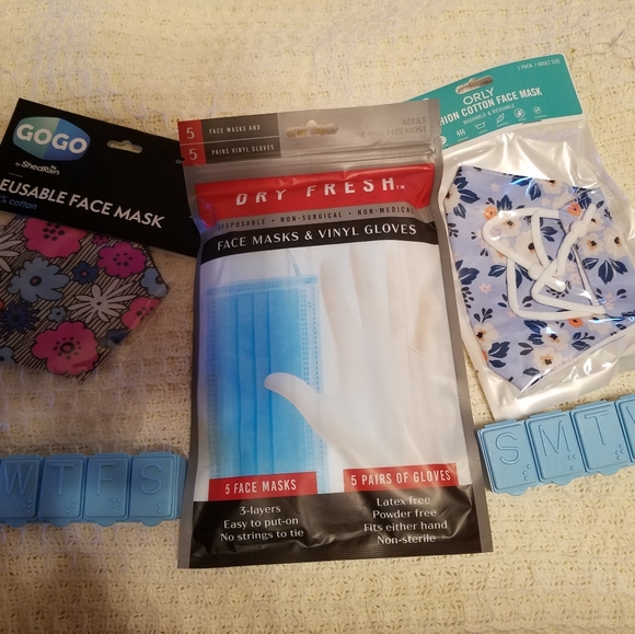 Multiples Other - Health care products Masks and gloves and daily m